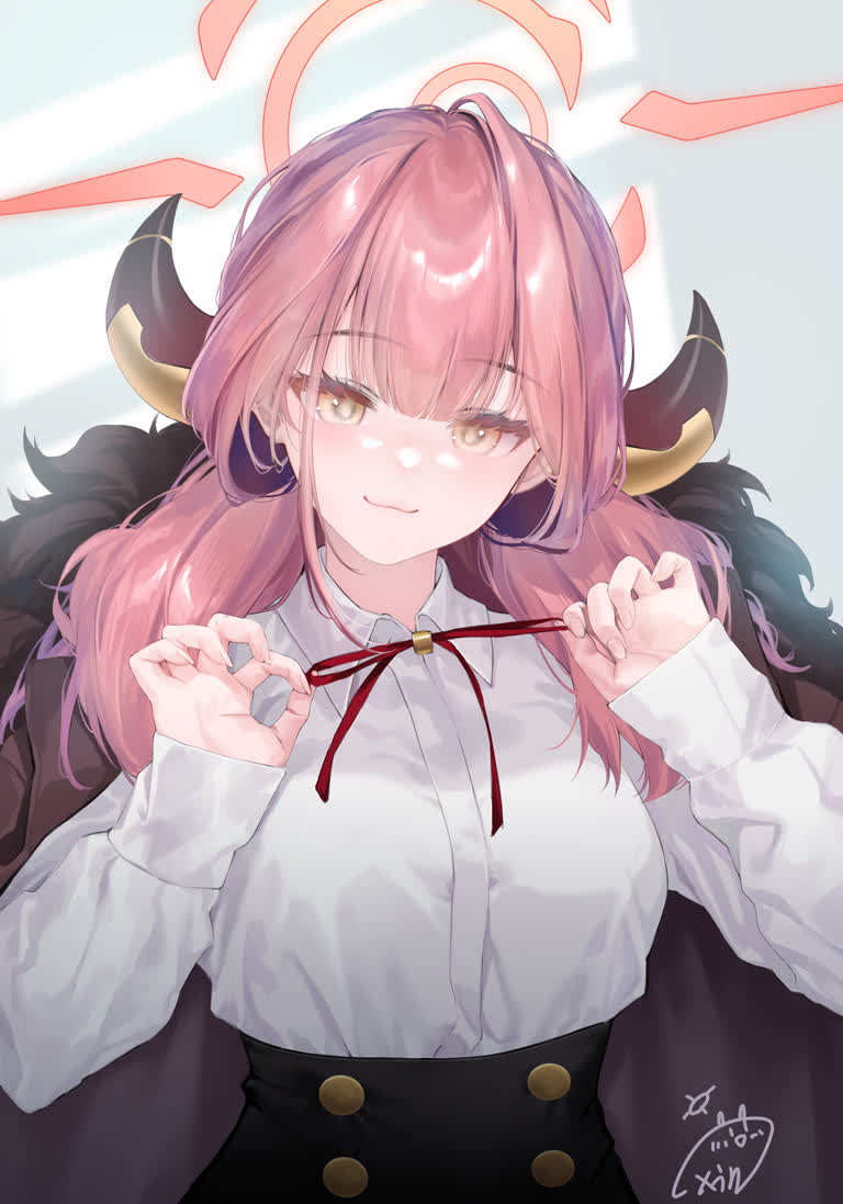 有一幅画是一个粉红色头发和恶魔角的女人