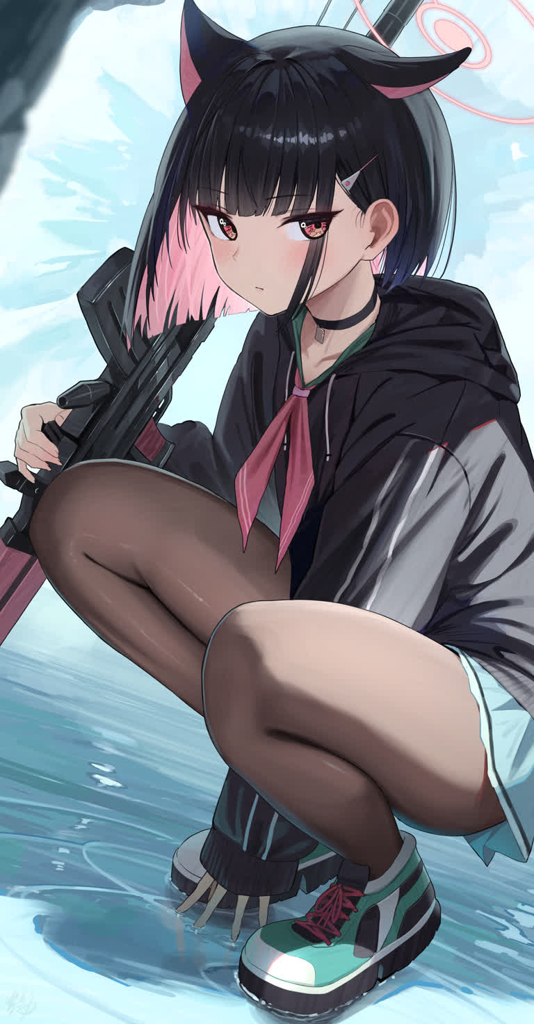 有一个女孩跪着,手里拿着枪