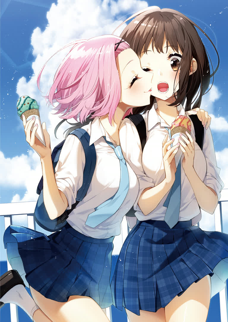有两个女孩在天空中互相亲吻