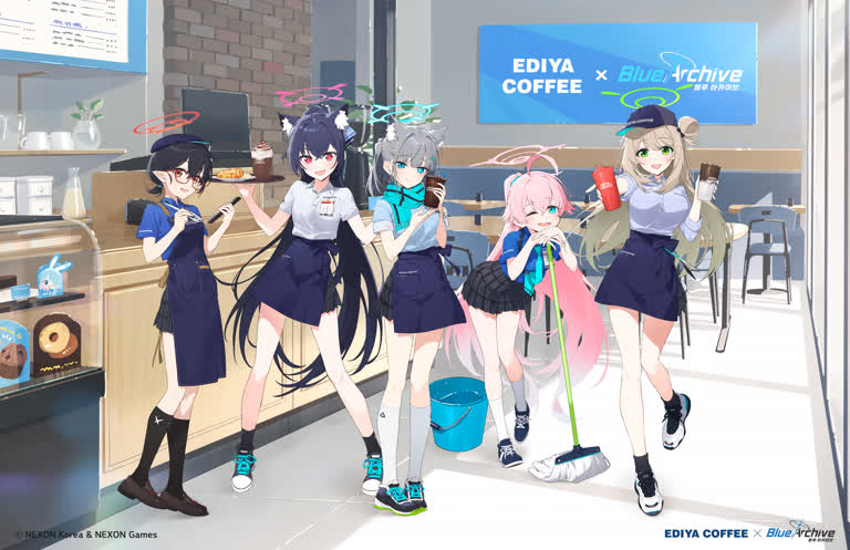 咖啡店里站着一群动漫女孩