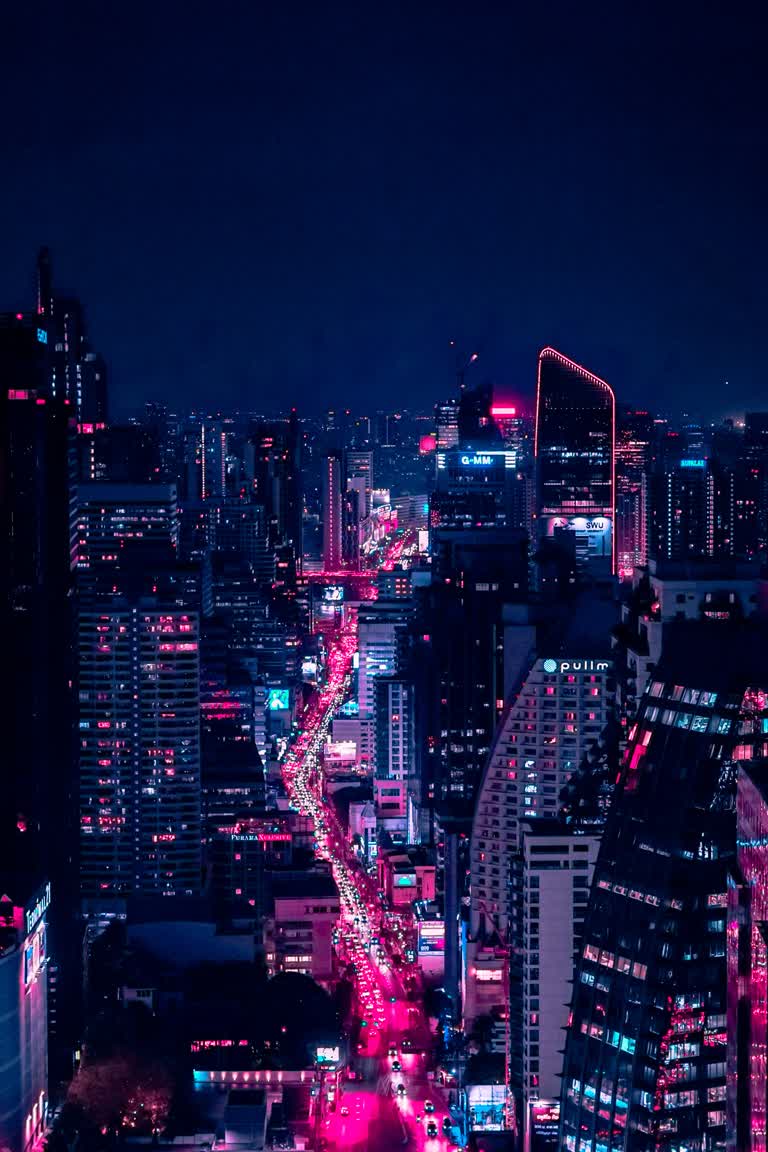 高楼林立的城市夜景