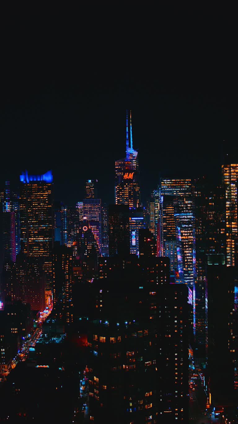 高楼林立的城市夜景