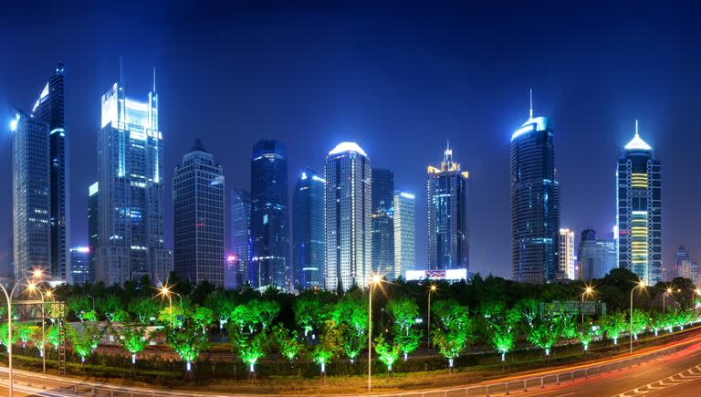 高楼林立的城市夜景