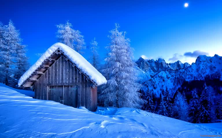 雪山中间有个小木屋