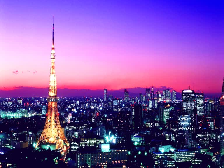 从高楼大厦眺望城市夜景