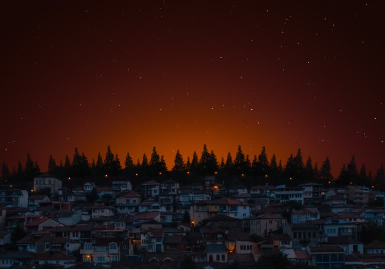夜景城市红天