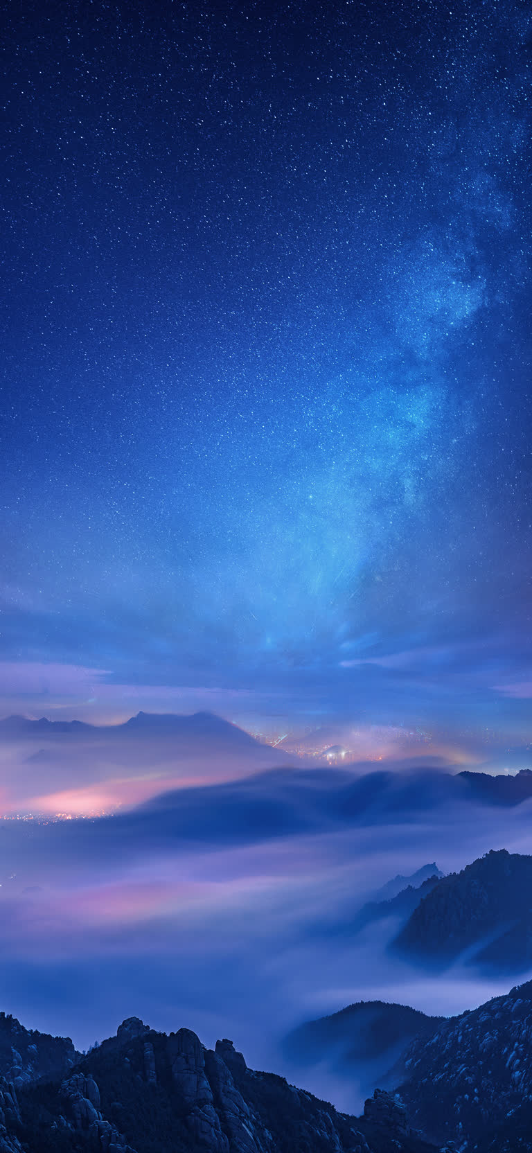 从山顶可以看到夜空