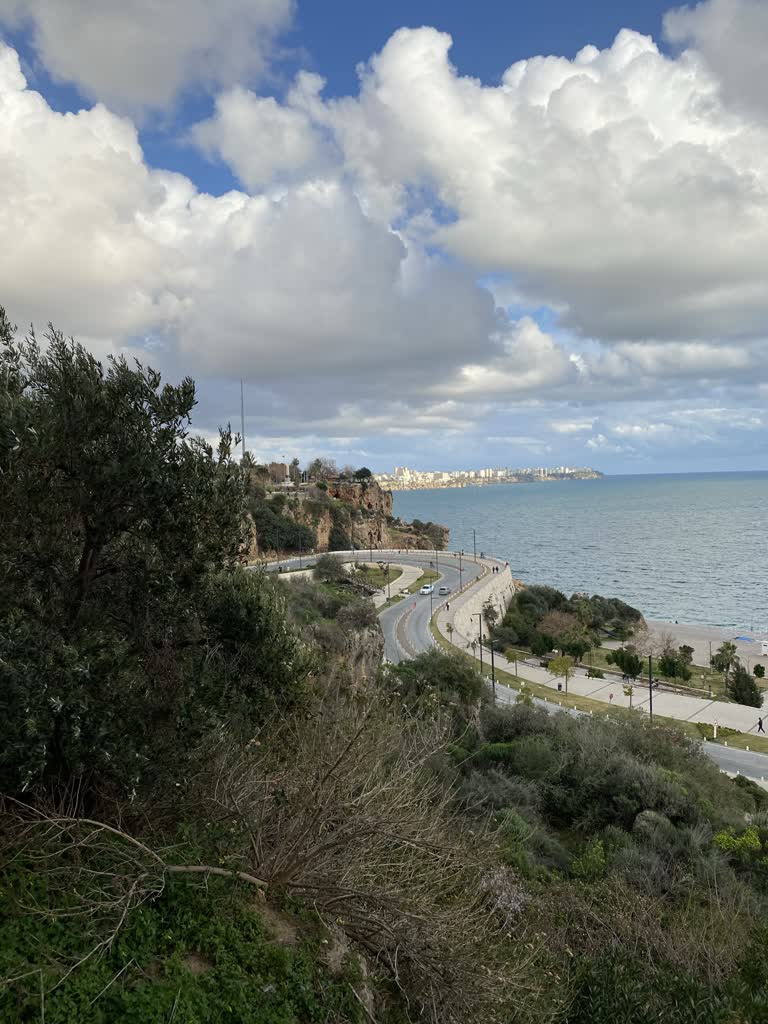 从山顶可以看到海景