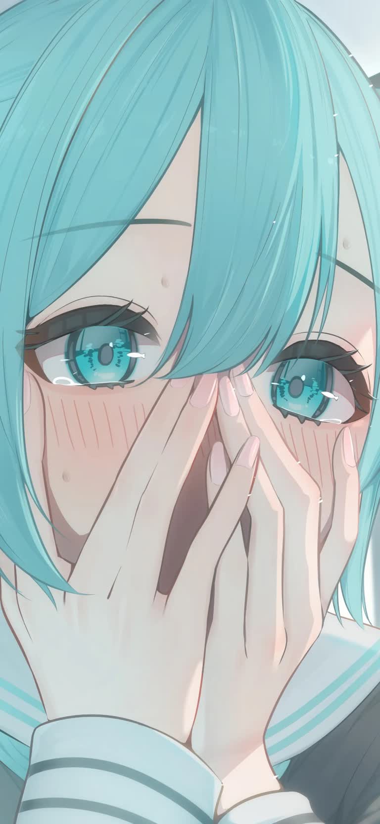 有一个女人用手捂着脸