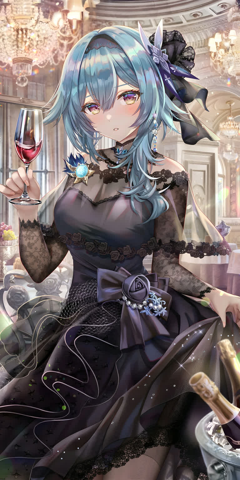 有一个女人,手里拿着一个酒杯