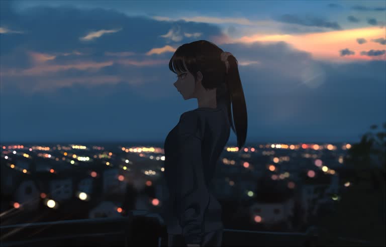 有一个女人在夜里眺望一座城市