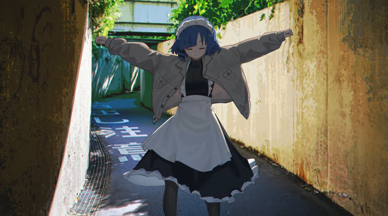 有一个女人张开双臂站在街上